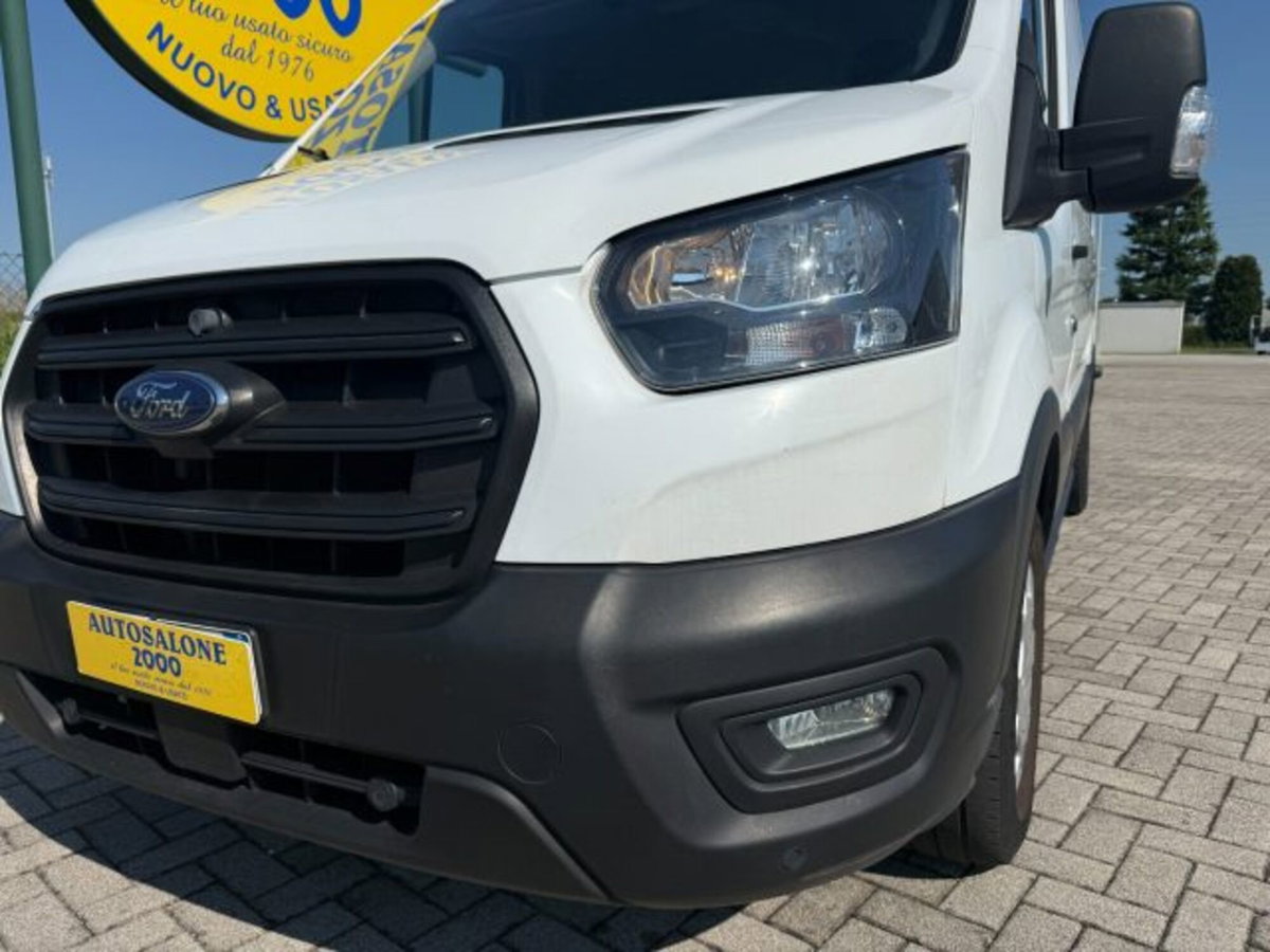 Ford Transit Furgone 350 2.0TDCi EcoBlue MHEV 130CV PL-TM Furgone Titan. (13)