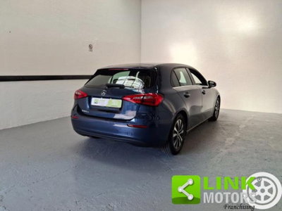 Mercedes-Benz Classe A Sedan 180 d Automatic 4p. Business (13)