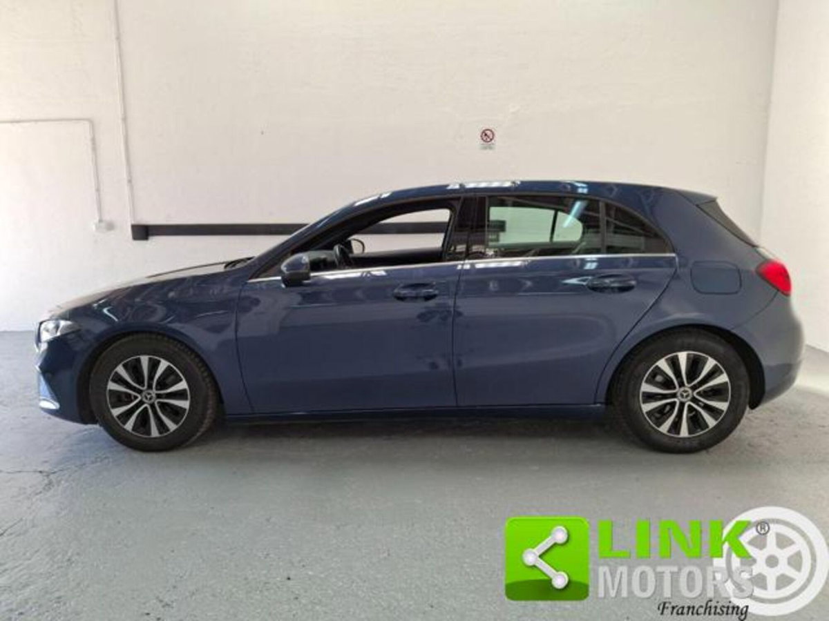 Mercedes-Benz Classe A Sedan 180 d Automatic 4p. Business (15)