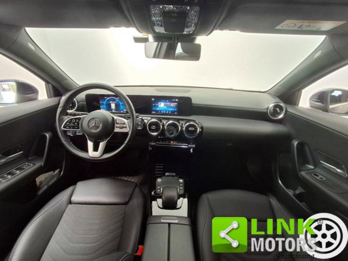 Mercedes-Benz Classe A Sedan 180 d Automatic 4p. Business (5)