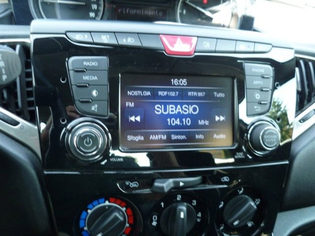 Lancia Ypsilon 1.2 69 CV 5 porte Gold (9)
