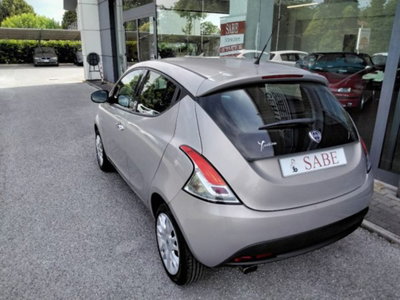 Lancia Ypsilon 1.2 69 CV 5 porte Platinum (11)