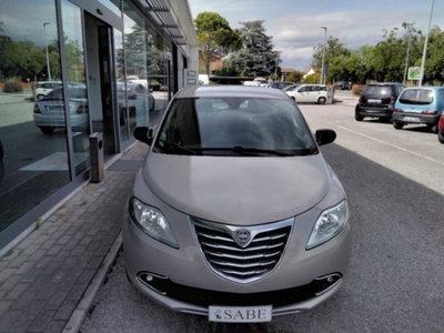 Lancia Ypsilon 1.2 69 CV 5 porte Platinum (4)