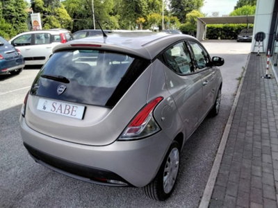 Lancia Ypsilon 1.2 69 CV 5 porte Platinum (9)
