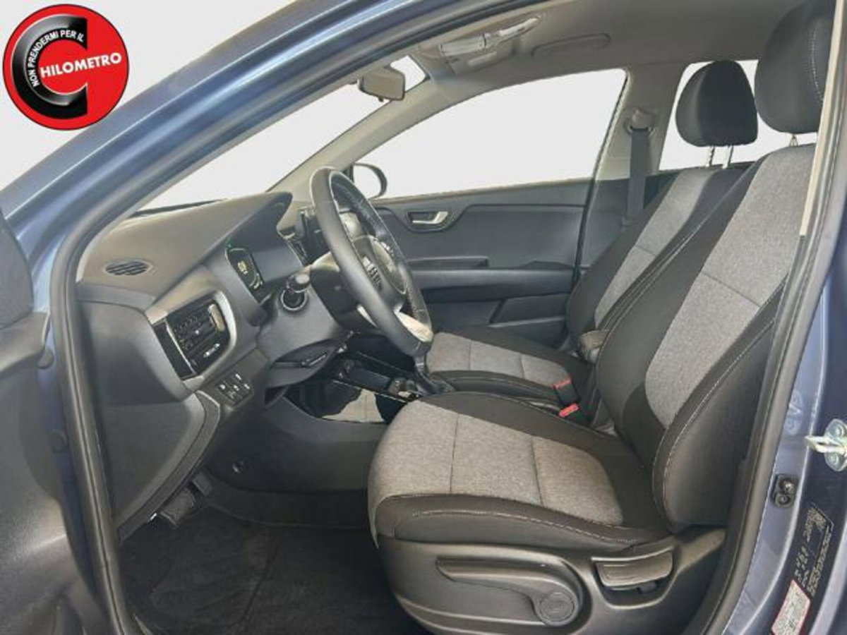 Kia Stonic 1.0 t-gdi mhev Style Special Edition 100cv dct (8)