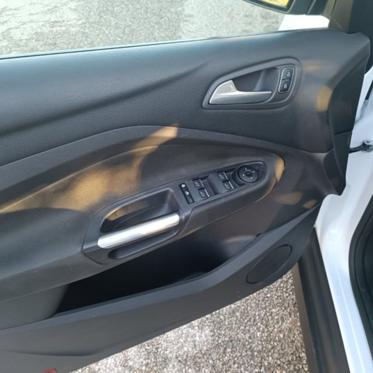 Ford C-Max 1.5 TDCi 120CV Start&Stop Business N1 (11)