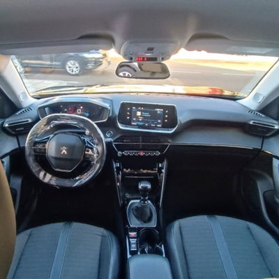 Peugeot 2008 BlueHDi 110 S&S Allure Pack (10)