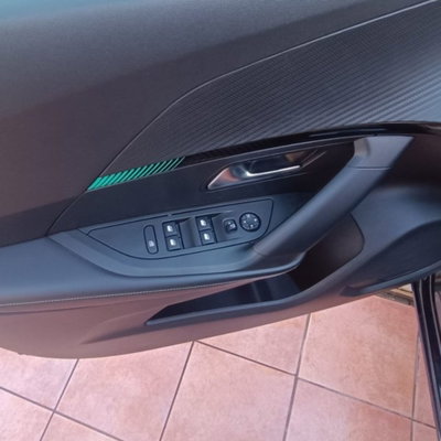 Peugeot 2008 BlueHDi 110 S&S Allure Pack (7)