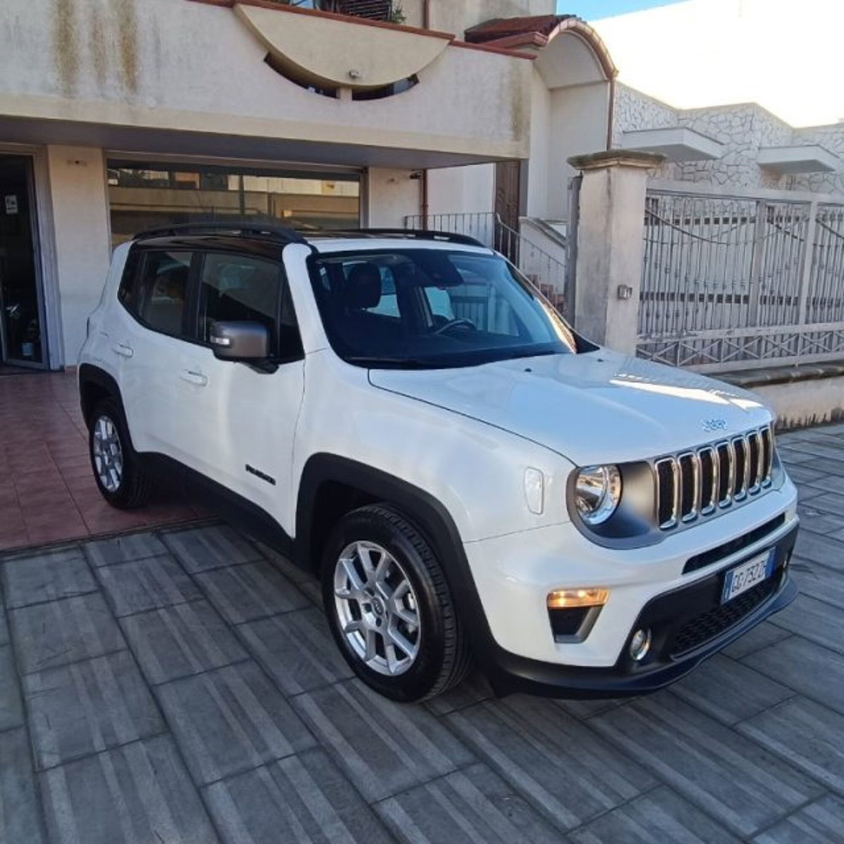 Jeep Renegade 1.6 Mjt 130 CV Limited (3)