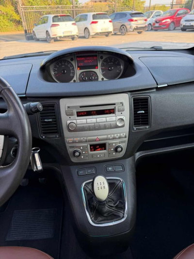 Lancia Musa 1.6 Multijet Poltrona Frau (10)