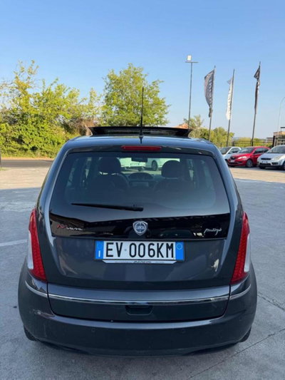 Lancia Musa 1.6 Multijet Poltrona Frau (5)
