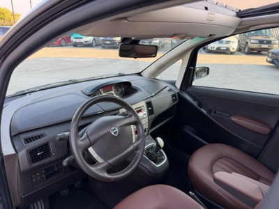 Lancia Musa 1.6 Multijet Poltrona Frau (8)