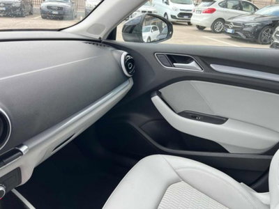 Audi A3 Sportback 2.0 TDI 150 CV clean diesel Attraction (14)