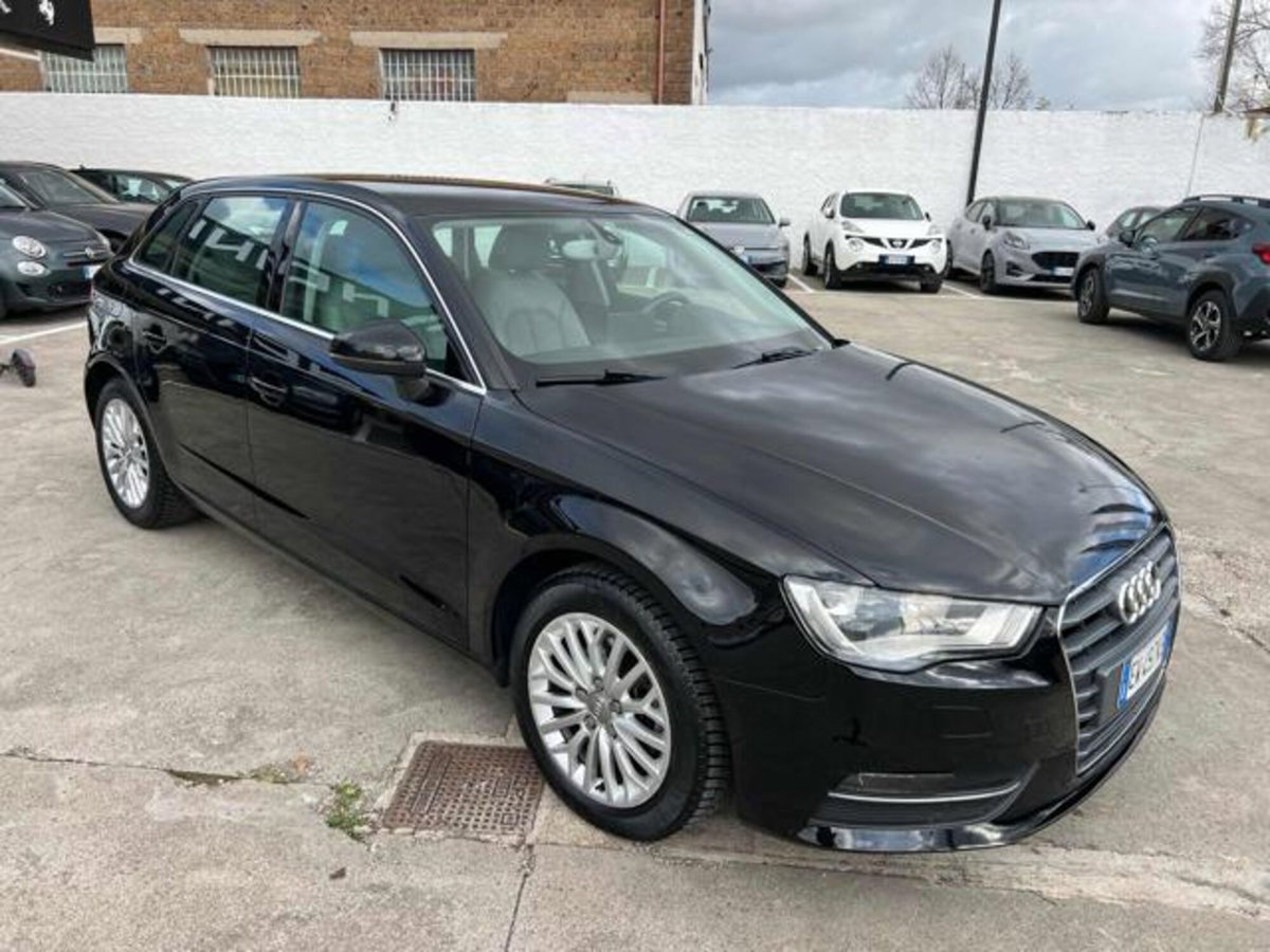 Audi A3 Sportback 2.0 TDI 150 CV clean diesel Attraction (3)