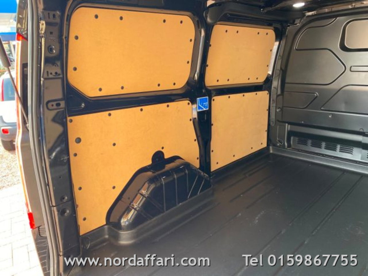 Ford Transit Custom Furgone 320 2.0 EcoBlue 170 PC Furgone Sport (9)