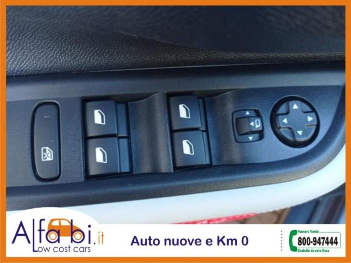 Citroen C3 1.2 puretech turbo Max 100cv s&s (20)