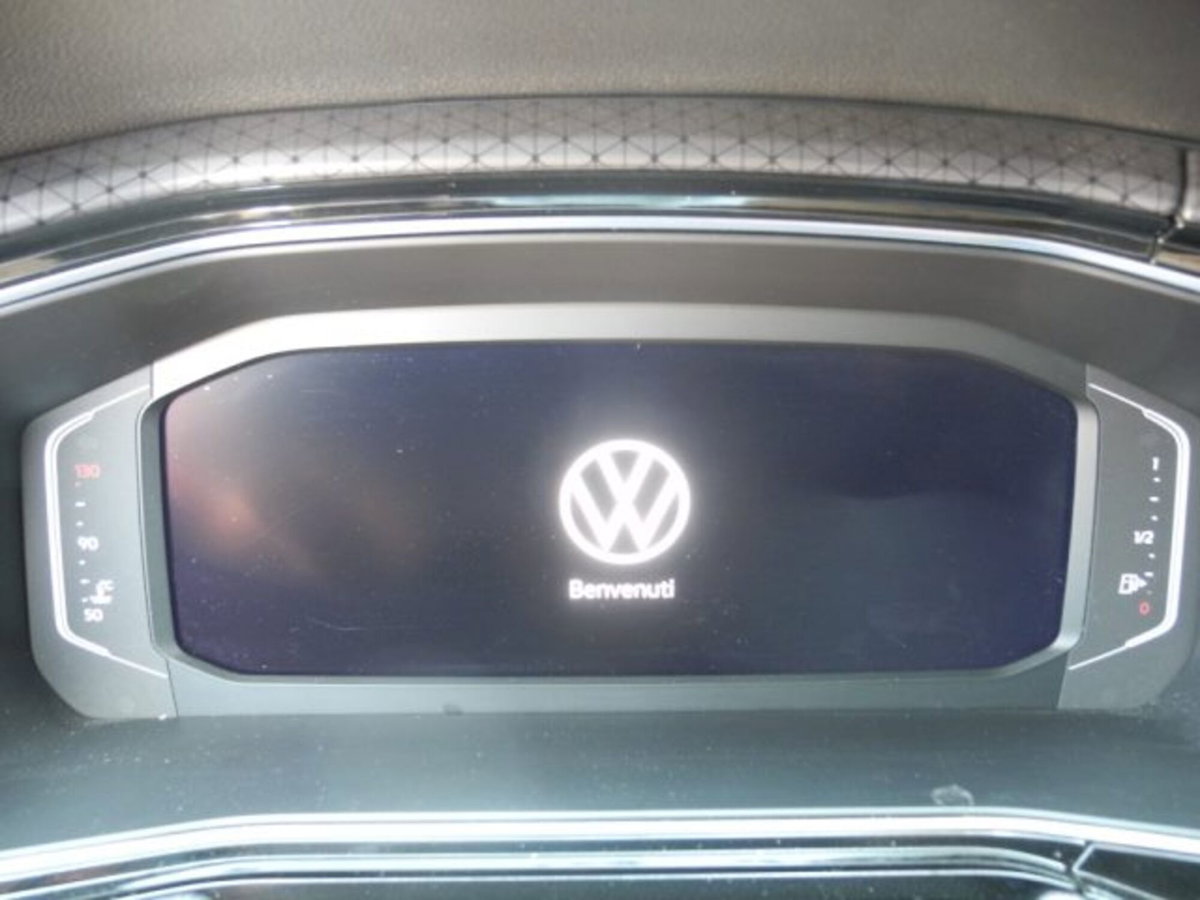 Volkswagen T-Cross 1.0 TSI 110 CV DSG Advanced (18)
