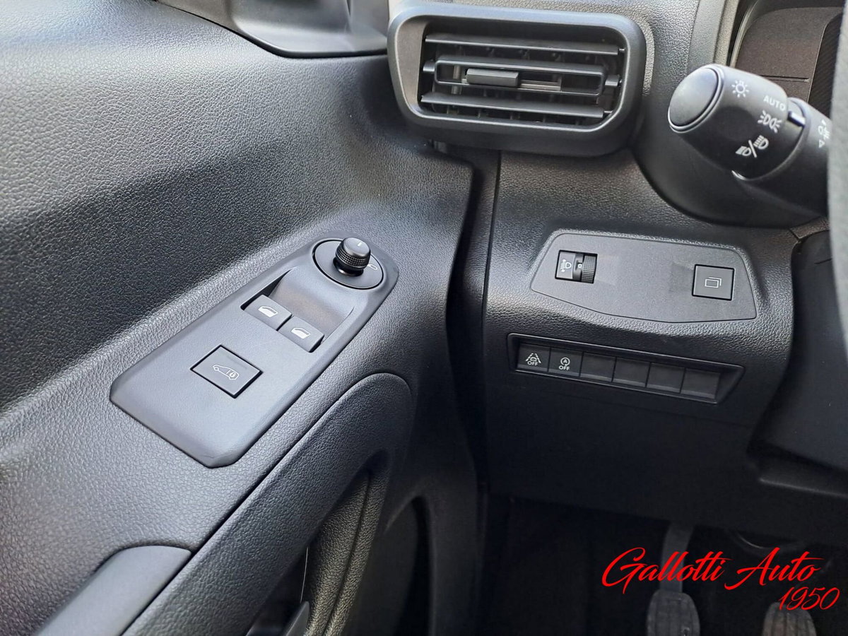Fiat Doblò Furgone van XL 1.5 diesel 100cv (18)