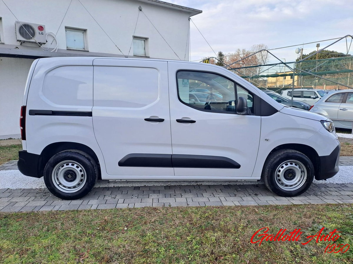 Fiat Doblò Furgone van XL 1.5 diesel 100cv (20)