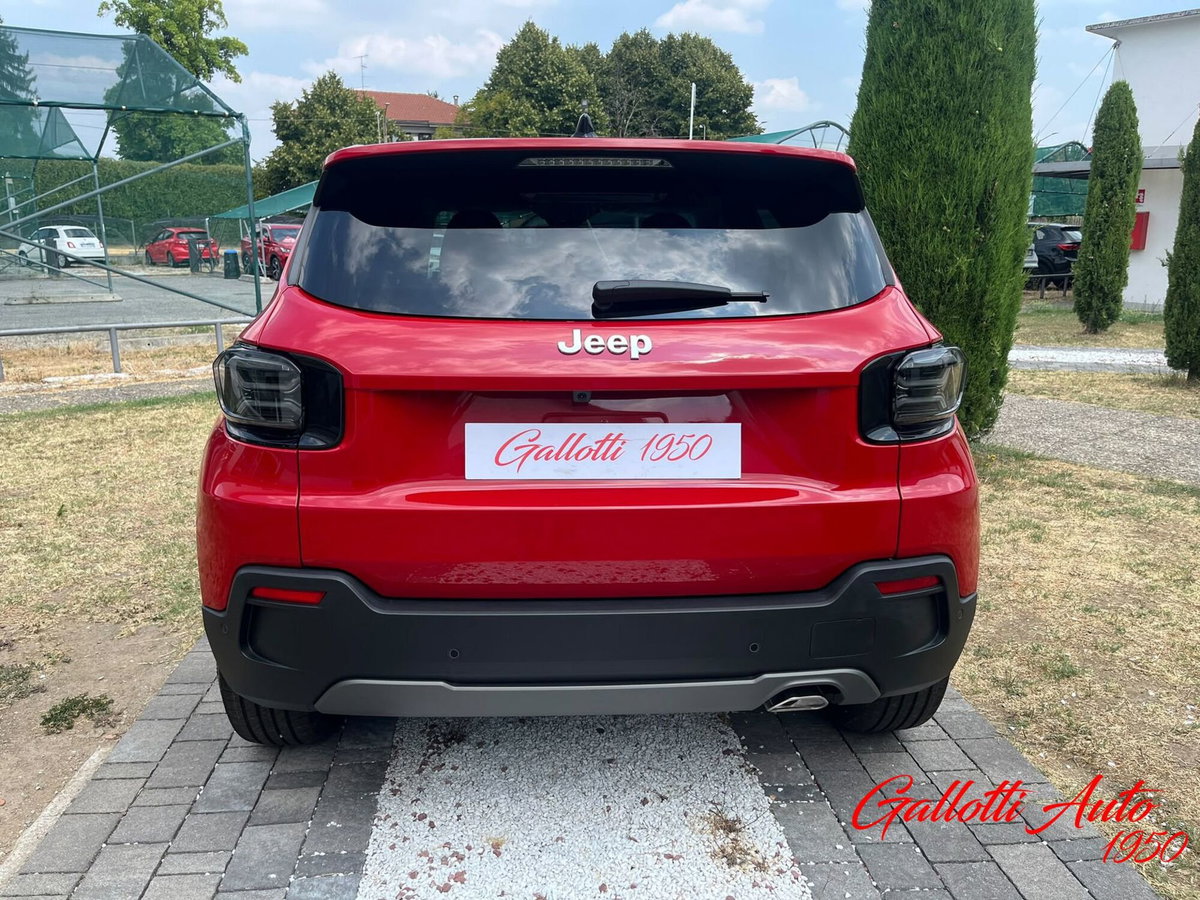 Jeep Avenger 1.2 turbo e-hybrid mhev Summit fwd 110cv edct6 (9)