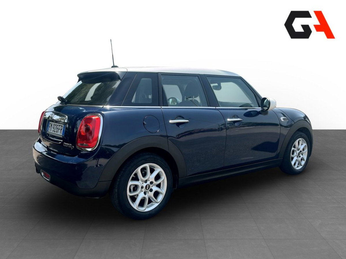 MINI Mini 1.5 Cooper D 5 porte (7)