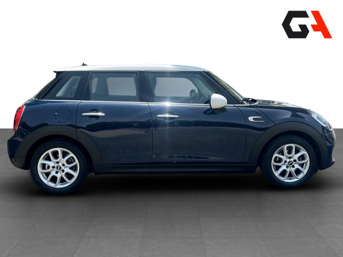 MINI Mini 1.5 Cooper D 5 porte (8)