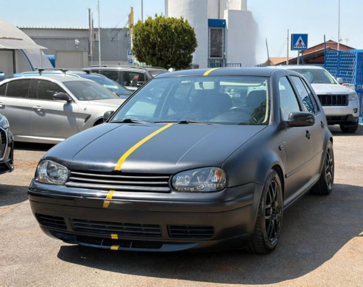 Volkswagen Golf 1.4 16V cat 5 porte