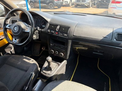 Volkswagen Golf 1.4 16V cat 5 porte (11)