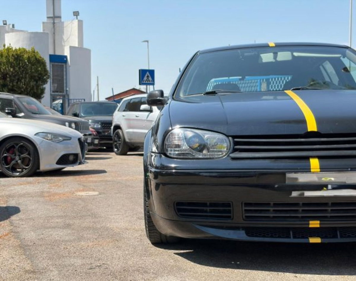 Volkswagen Golf 1.4 16V cat 5 porte (8)