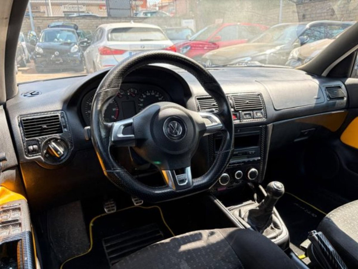 Volkswagen Golf 1.4 16V cat 5 porte (9)