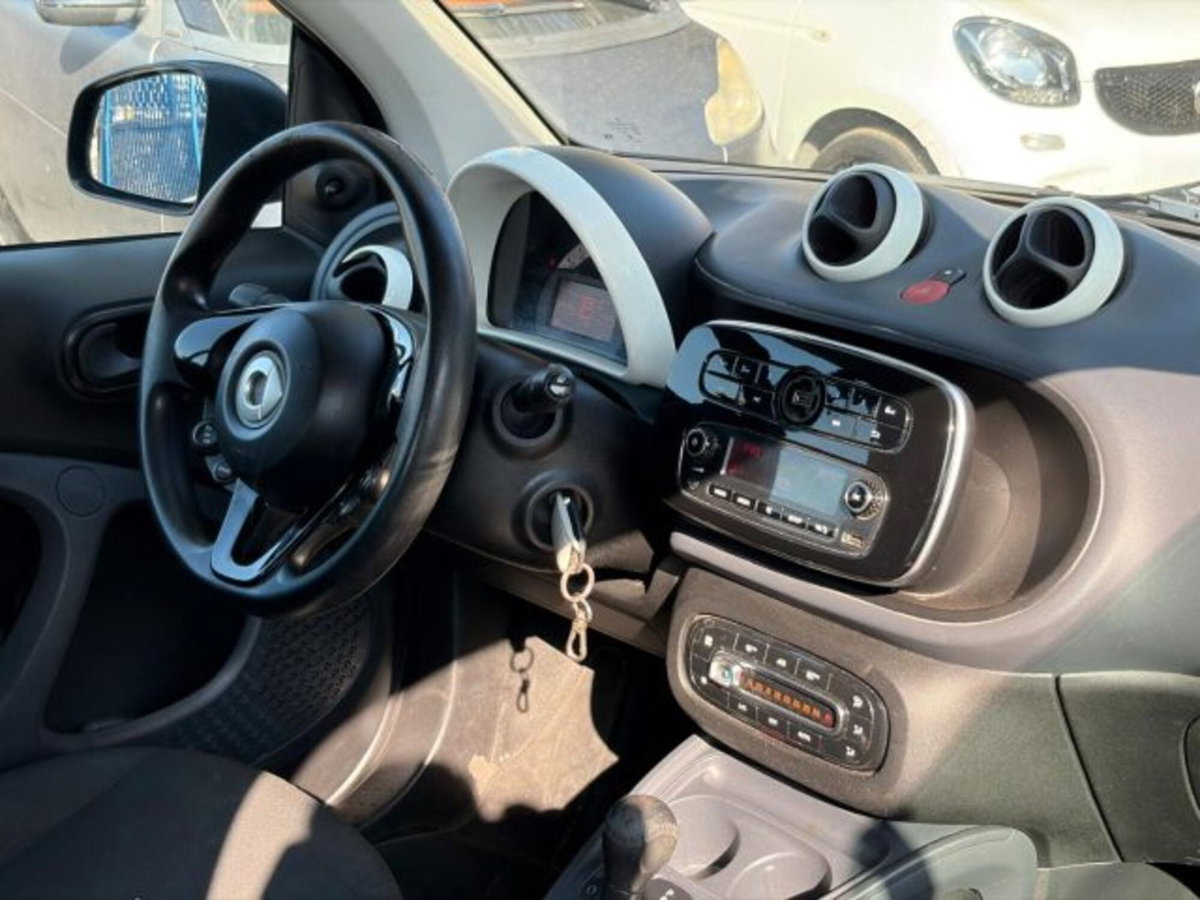 smart Fortwo 70 1.0 twinamic Youngster (13)