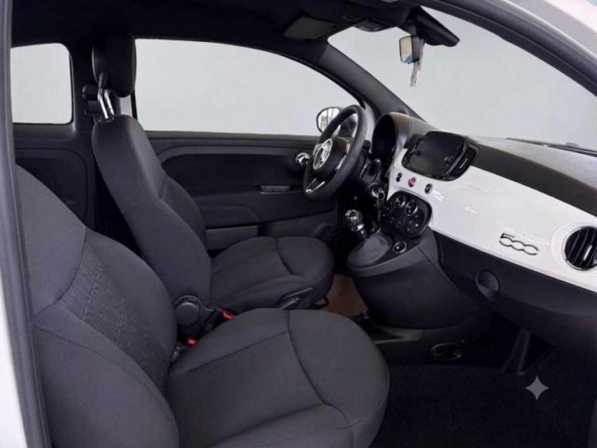 Fiat 500 1.0 Hybrid Red (14)