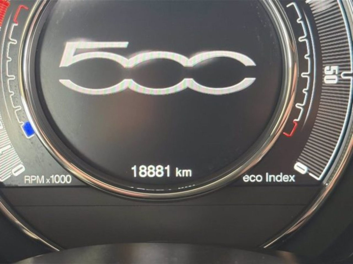 Fiat 500 1.0 Hybrid Red (17)