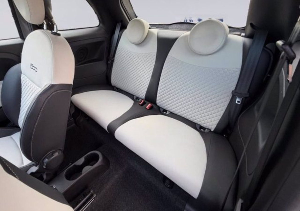 Fiat 500 1.0 Hybrid Dolcevita (15)