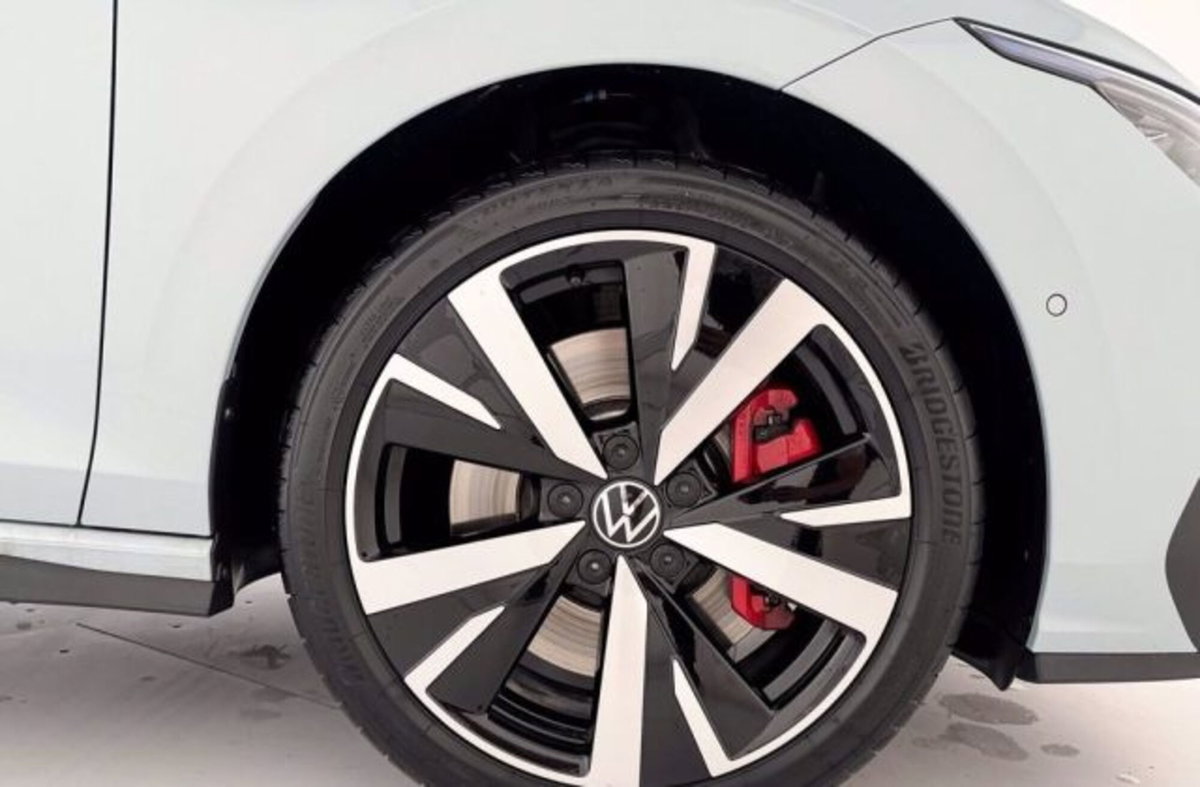 Volkswagen Golf 1.5 tsi ehybrid GTE 272cv dsg (10)