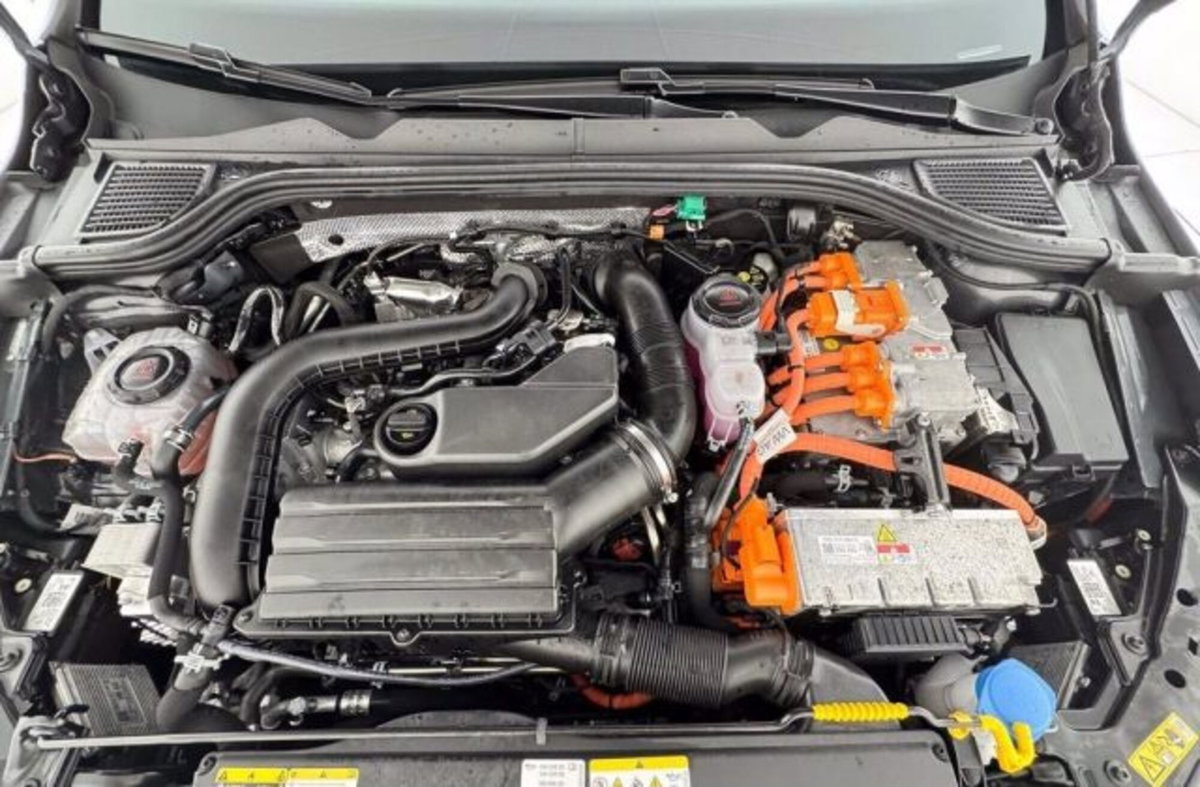 Volkswagen Golf 1.5 tsi ehybrid GTE 272cv dsg (20)