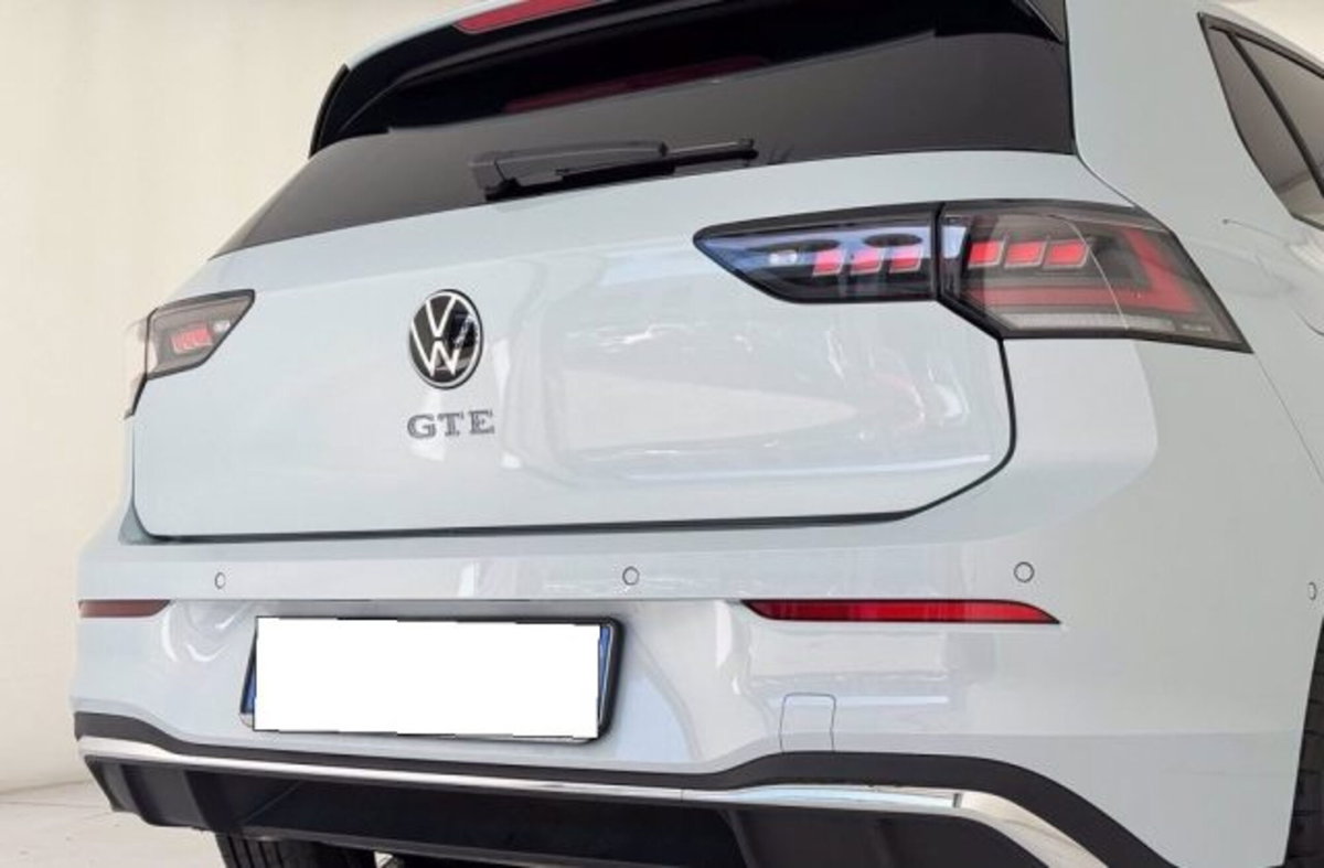 Volkswagen Golf 1.5 tsi ehybrid GTE 272cv dsg (9)