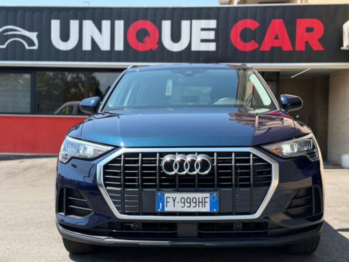 Audi Q3 35 TDI quattro S tronic Business (2)