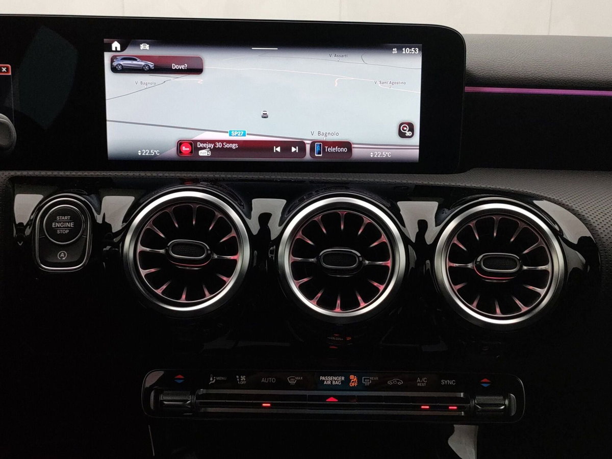 Mercedes-Benz Classe A Sedan 200 d AMG Line Premium Plus auto (14)