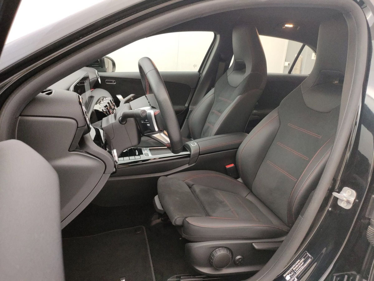 Mercedes-Benz Classe A Sedan 200 d AMG Line Premium Plus auto (7)