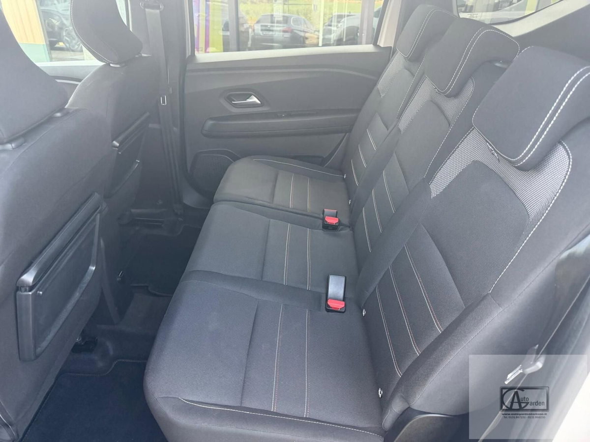 Dacia Jogger 1.0 tce Extreme UP Gpl 100cv 7p.ti (8)