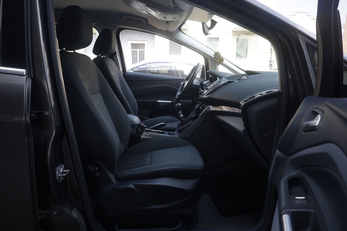 Ford C-Max 1.6 TDCi 115CV Titanium (10)