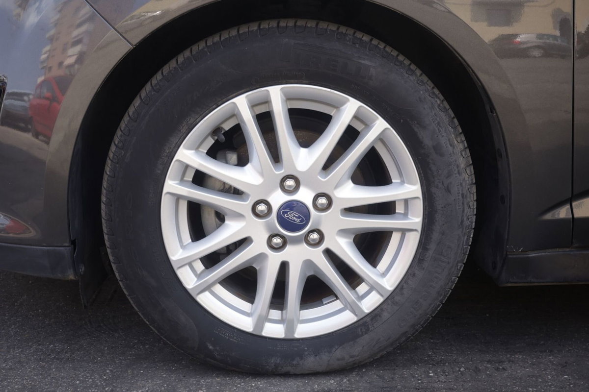 Ford C-Max 1.6 TDCi 115CV Titanium (5)