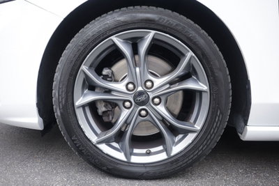 Ford Focus Station Wagon 1.5 TDCi 120 CV Start&Stop SW ST Line (3)