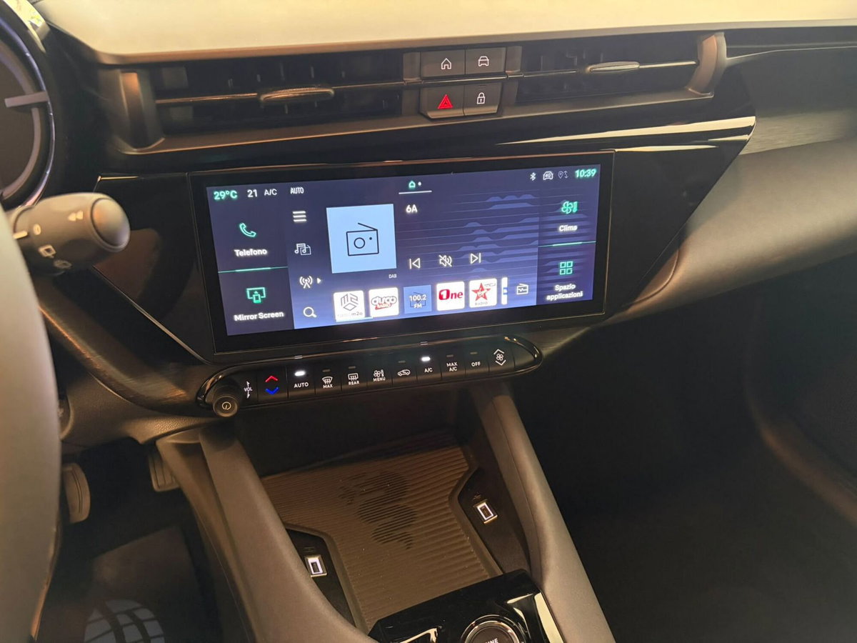 Alfa Romeo Junior 1.2 ibrida 145cv edct6 (11)