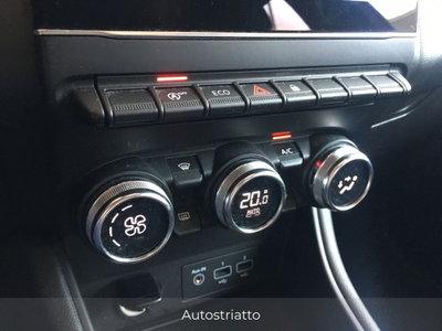 Renault Captur Blue dCi 115 CV EDC Intens (12)