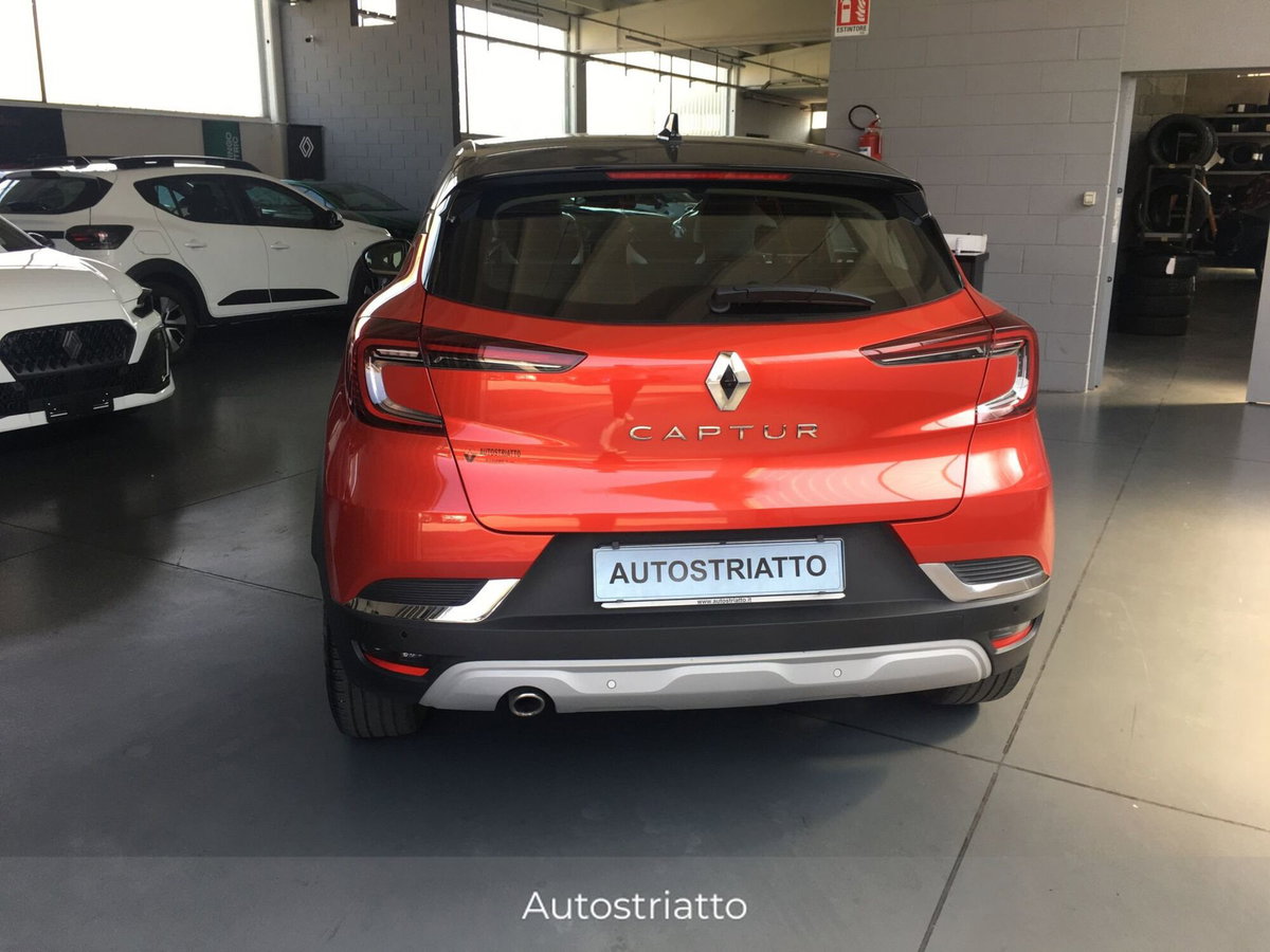 Renault Captur Blue dCi 115 CV EDC Intens (4)
