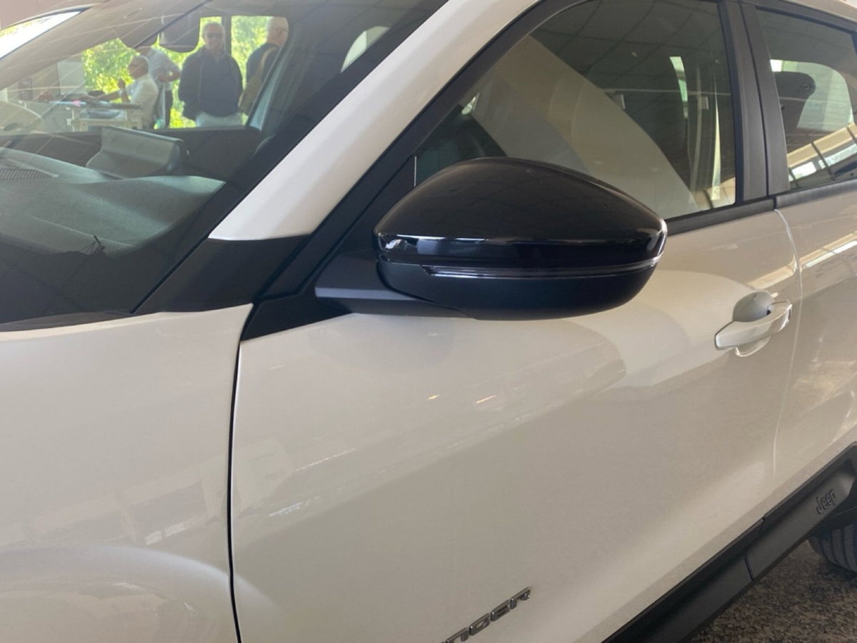 Jeep Avenger 1.2 turbo e-hybrid mhev Altitude fwd 110cv edct6 (12)