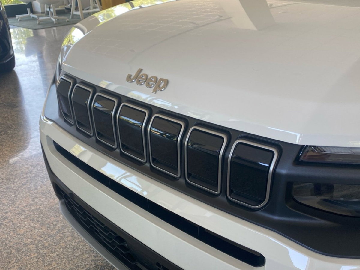 Jeep Avenger 1.2 turbo e-hybrid mhev Altitude fwd 110cv edct6 (13)