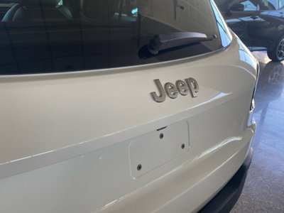 Jeep Avenger 1.2 turbo e-hybrid mhev Altitude fwd 110cv edct6 (14)